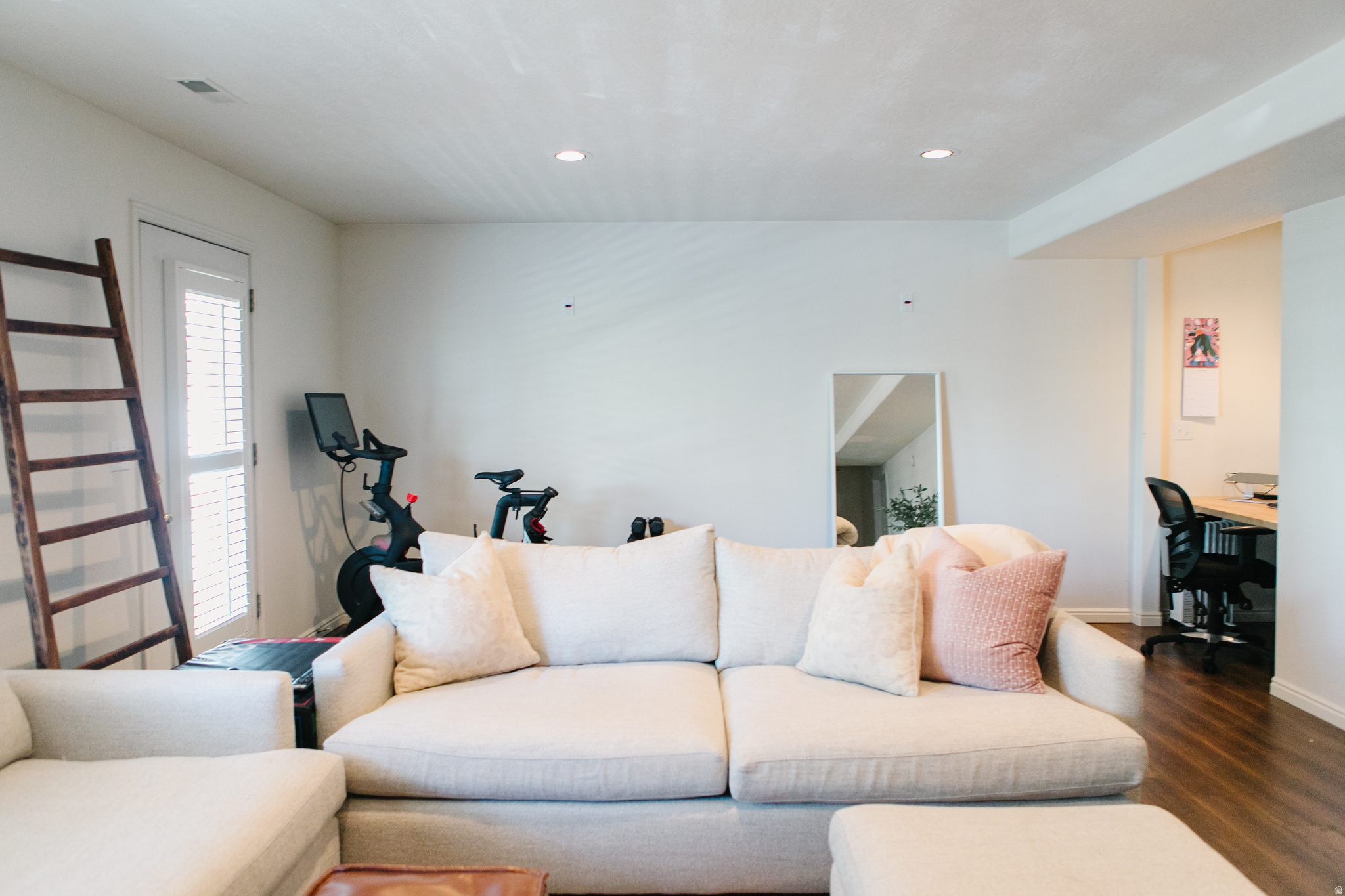 RIDGEVIEW - Residential