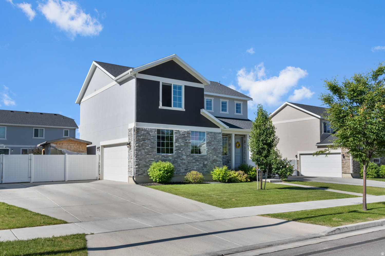 CANYON SPRINGS - Residential