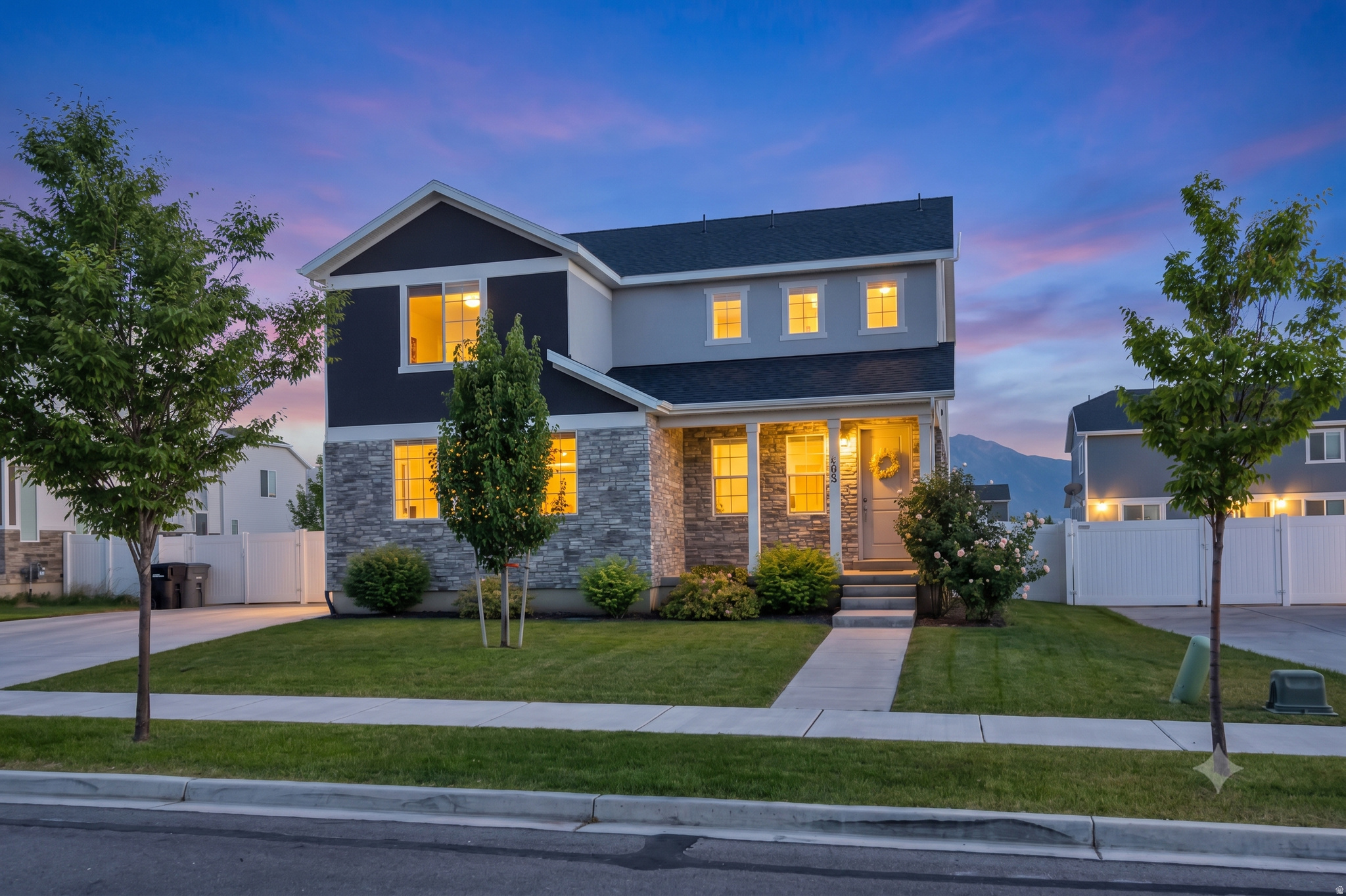 CANYON SPRINGS - Residential