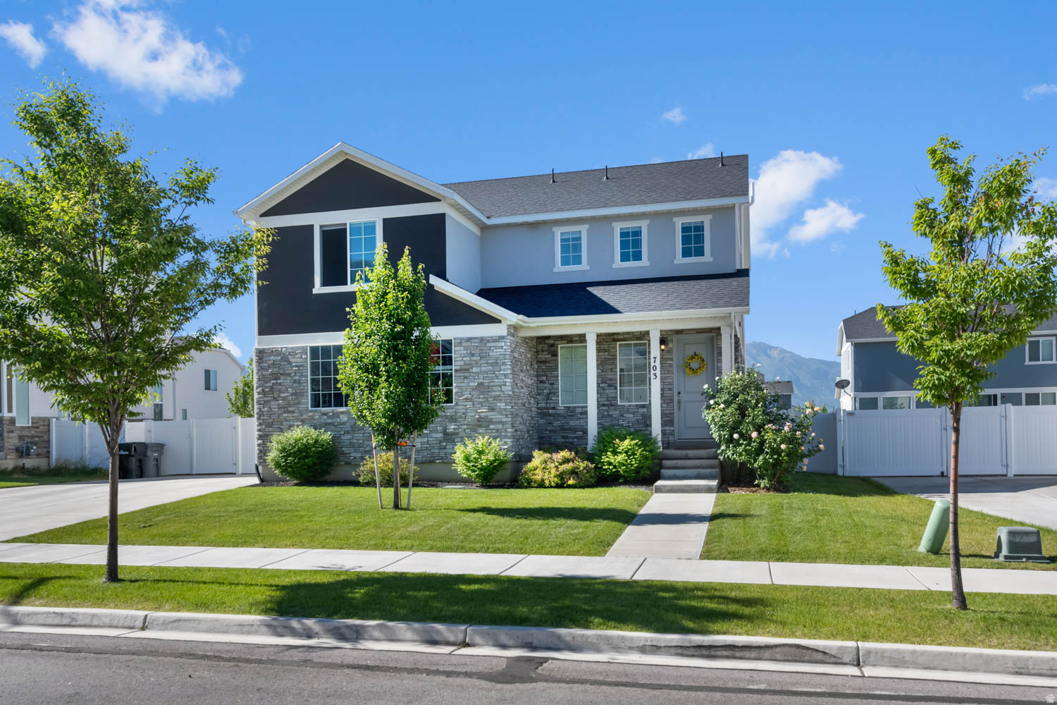 CANYON SPRINGS - Residential