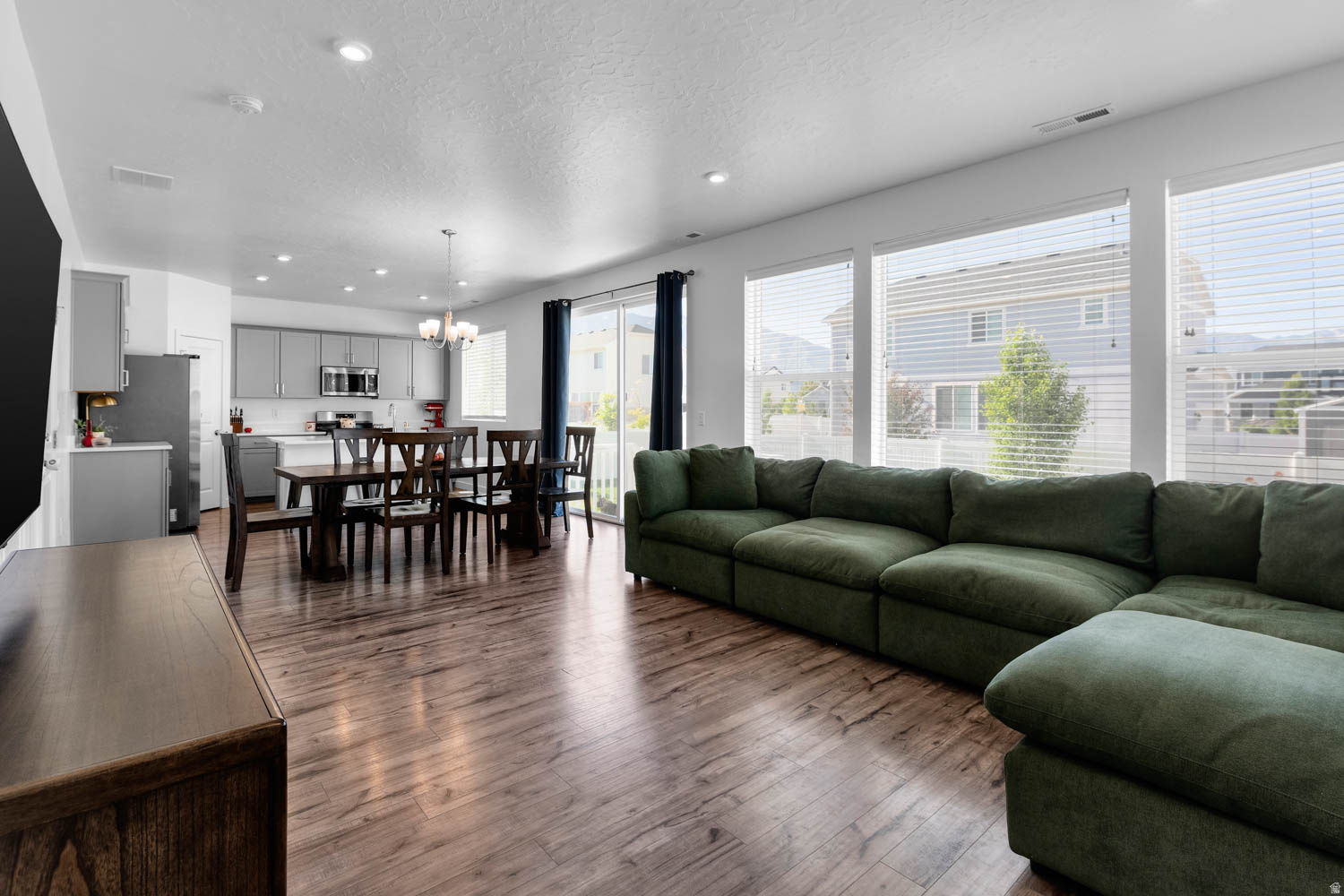 CANYON SPRINGS - Residential
