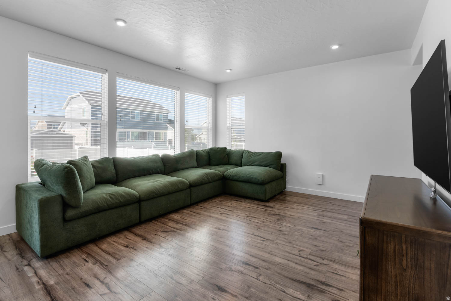 CANYON SPRINGS - Residential