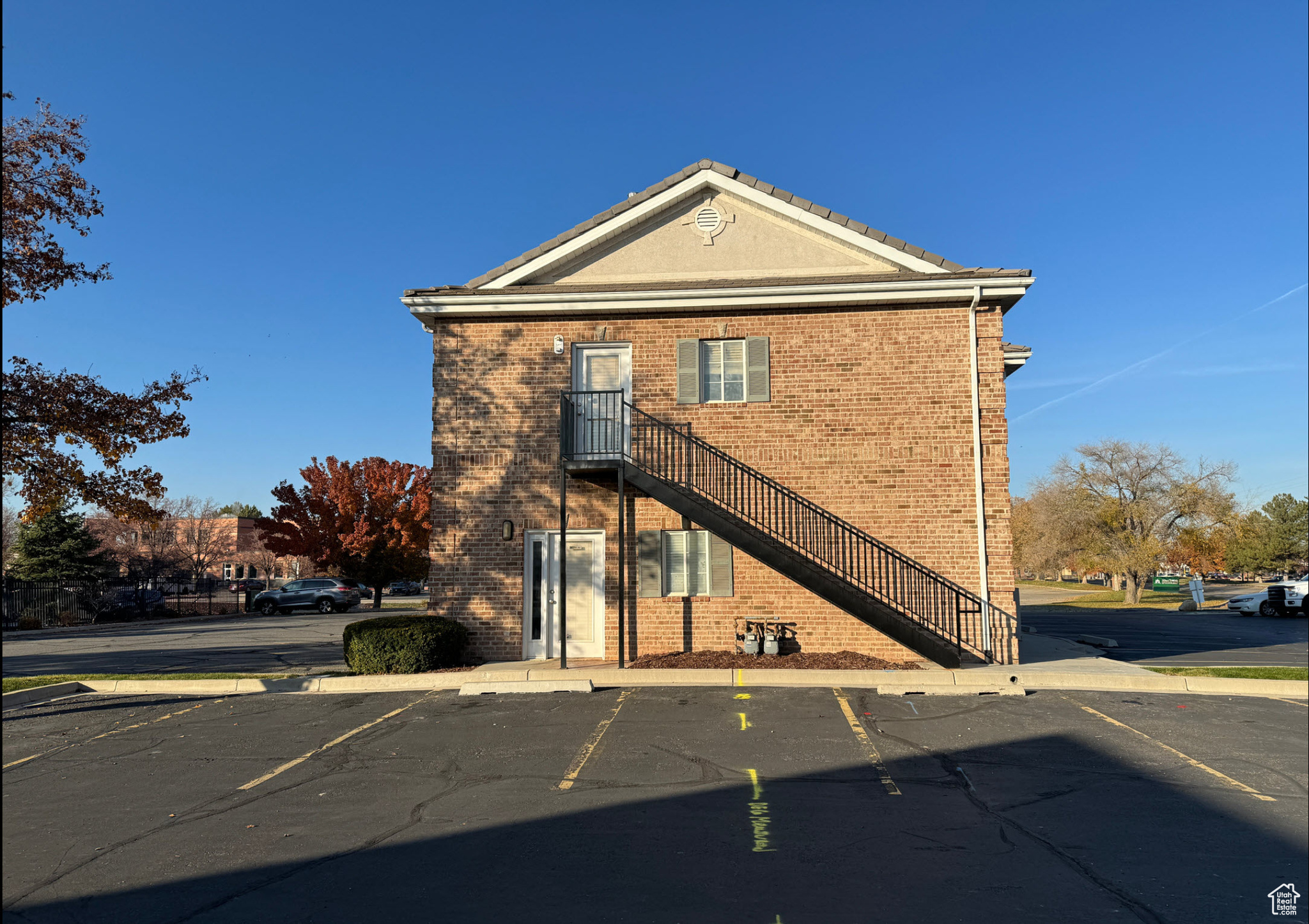 PARK - Commercial Sale