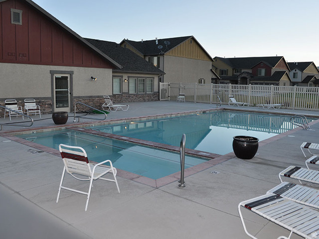 THE COVE - Residential