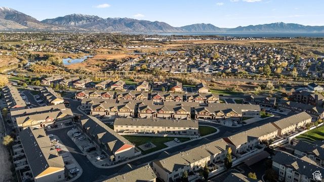THE COVE - Residential