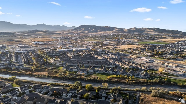 THE COVE - Residential