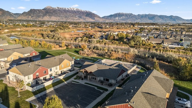 THE COVE - Residential
