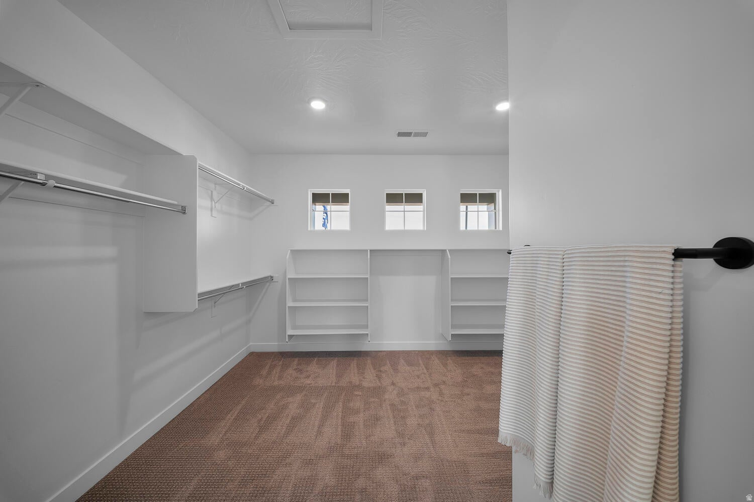 LONG VALLEY - Residential