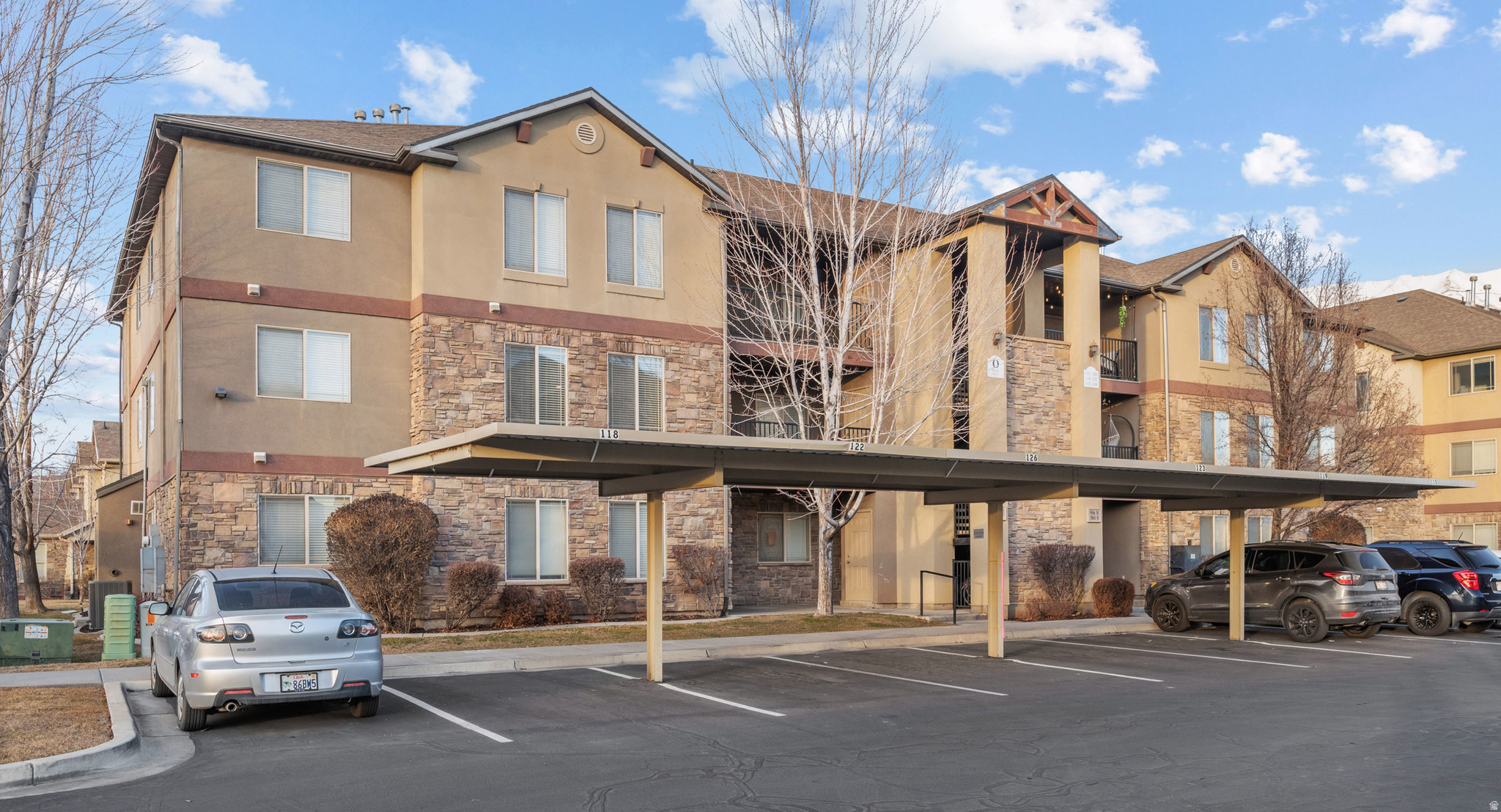 GATEWAY VILLAGE - Residential