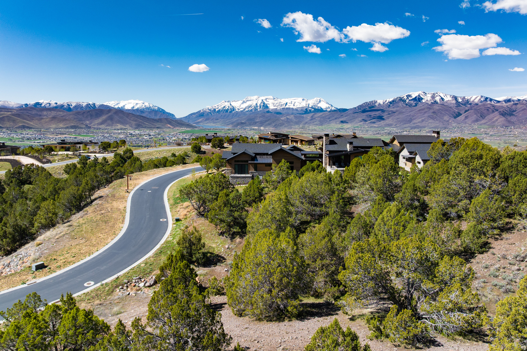 RED LEDGES - Land