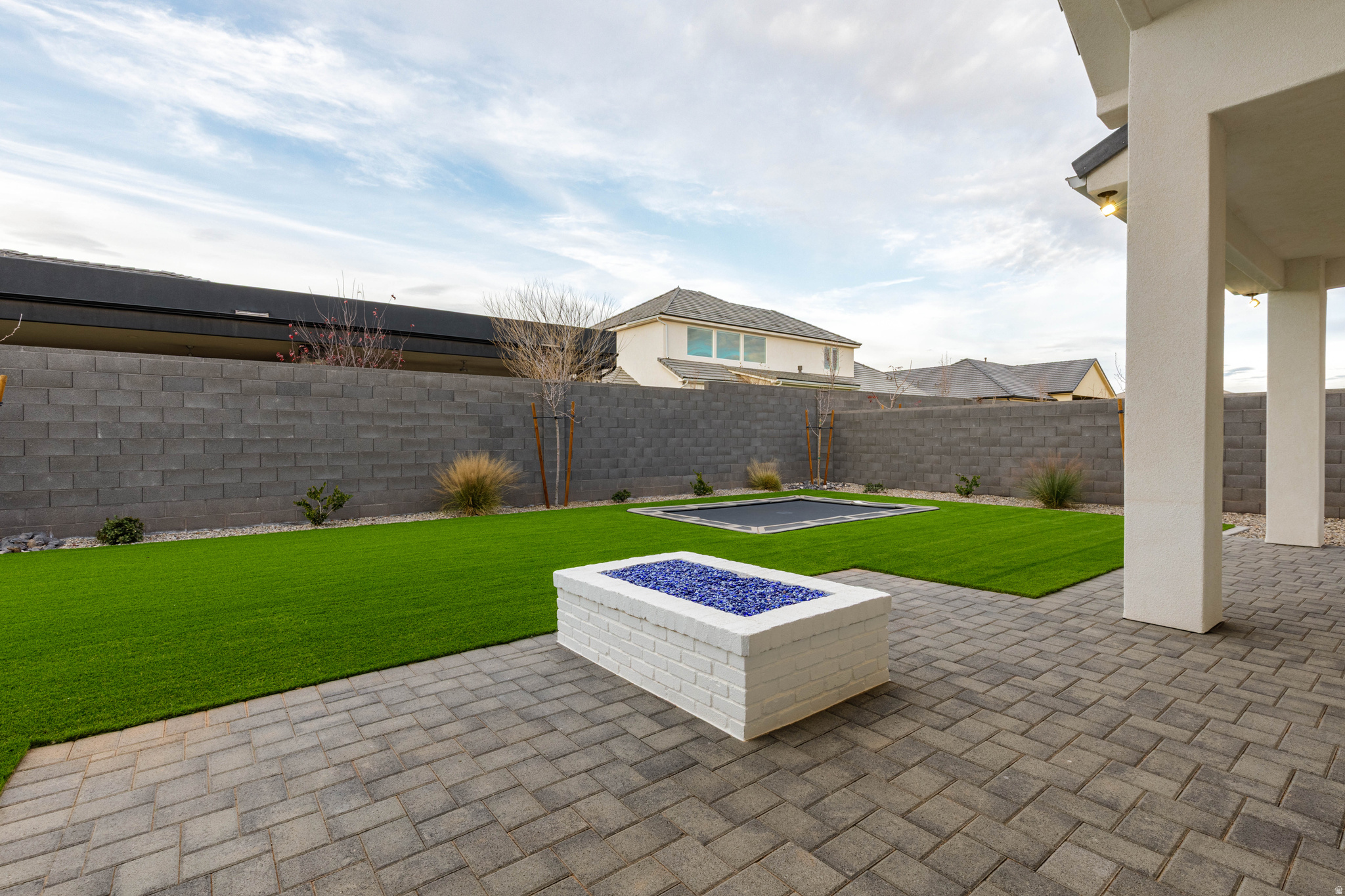 SYCAMORE VILLAGE 1 - Residential