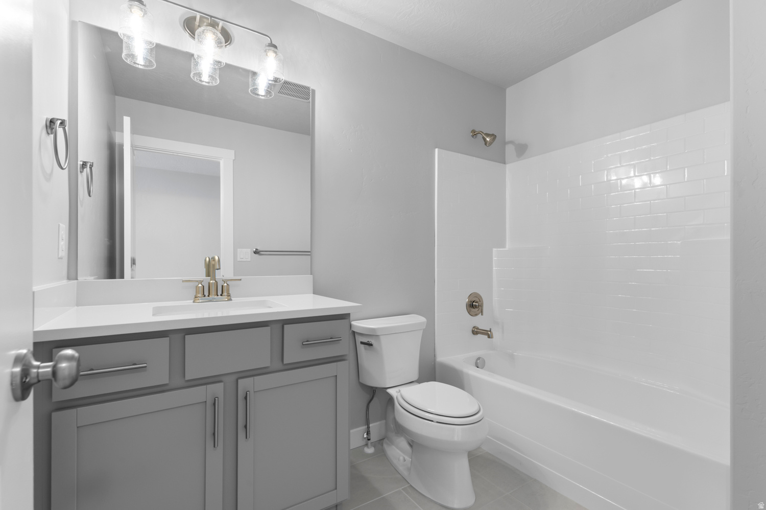 HIDDEN OAKS COLLECTION 610 - Residential