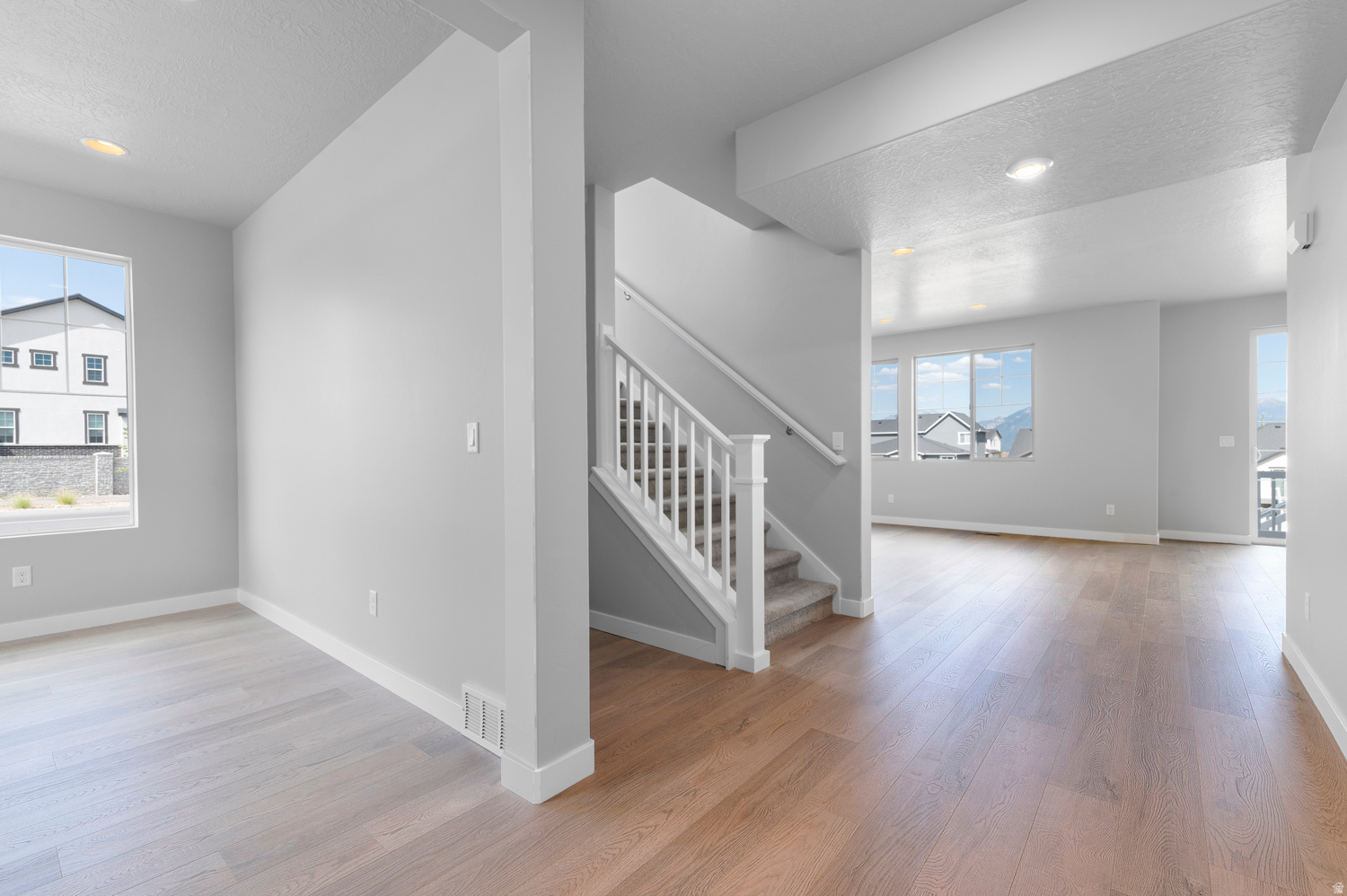 HIDDEN OAKS COLLECTION 610 - Residential