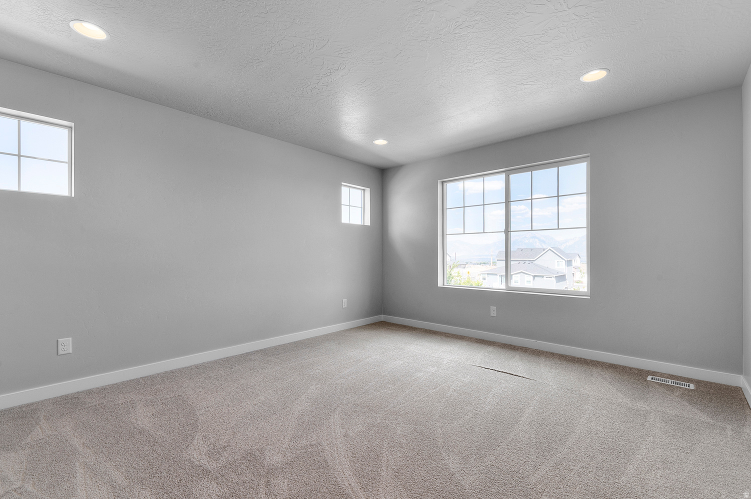 HIDDEN OAKS COLLECTION 610 - Residential