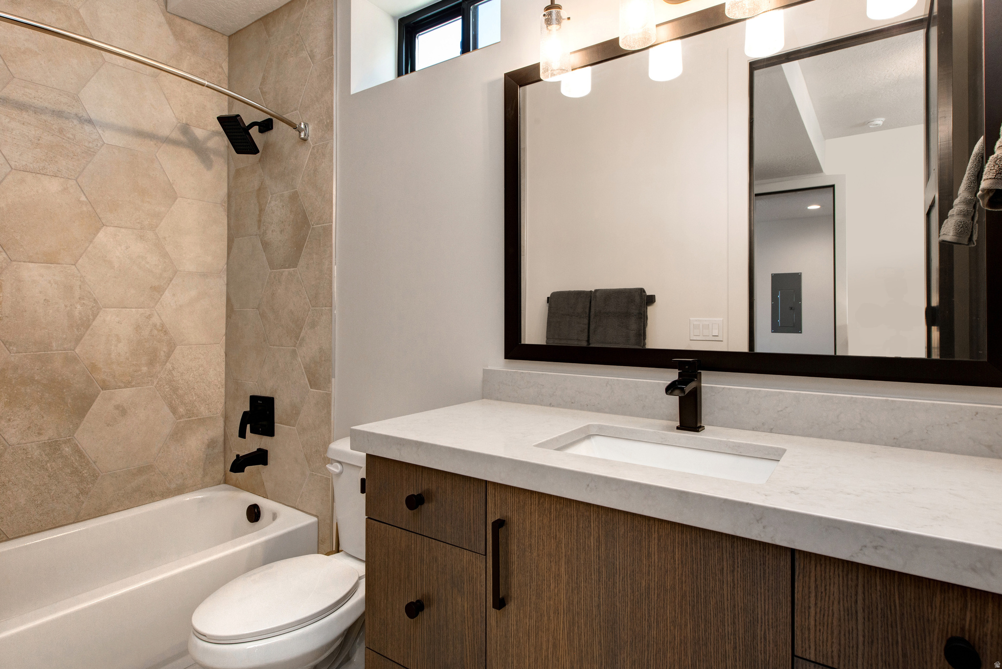 RETREAT AT JORDANELL - Residential