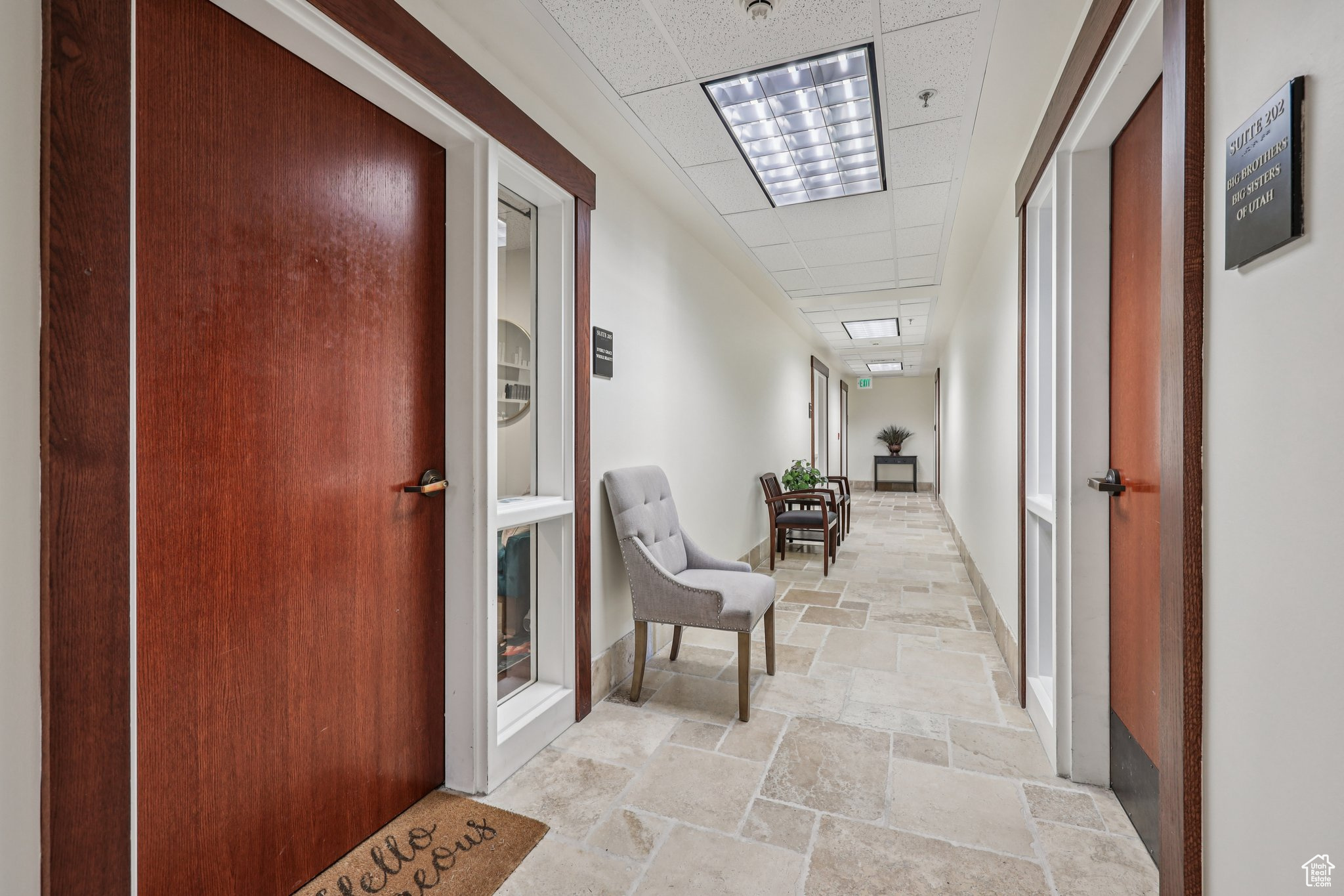 BEAR HOLLOW VILLAGE - Commercial Lease