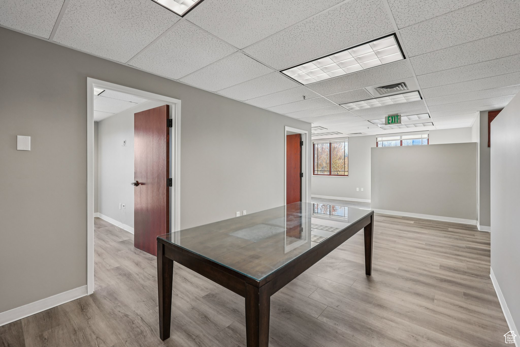 BEAR HOLLOW VILLAGE - Commercial Lease