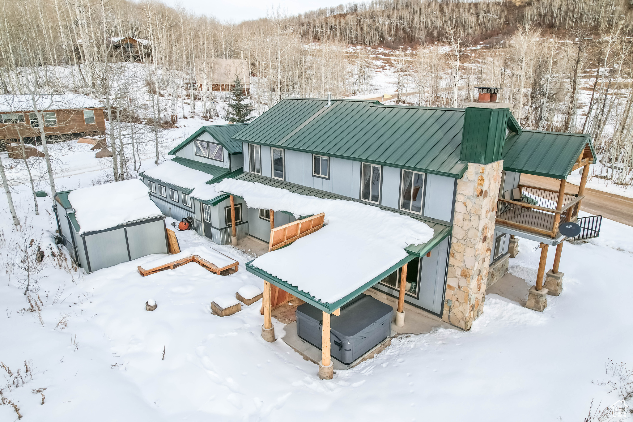 PINE MEADOW RANCH - Residential