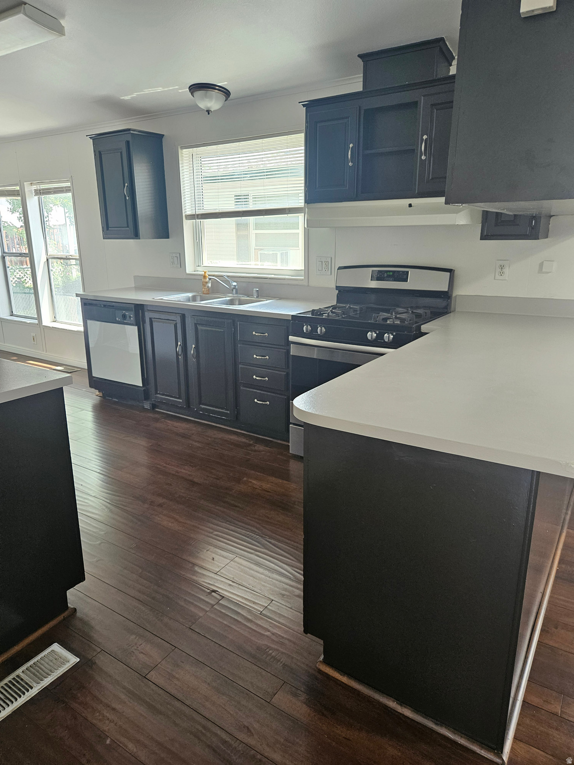 CRESCENT WOOD VILLAGE - Residential