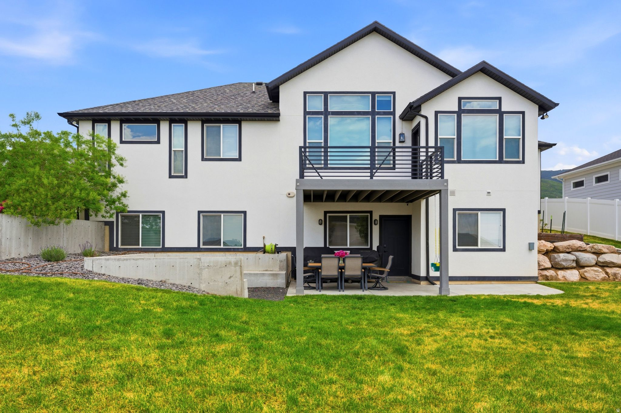MUTTON HOLLOW EST - Residential