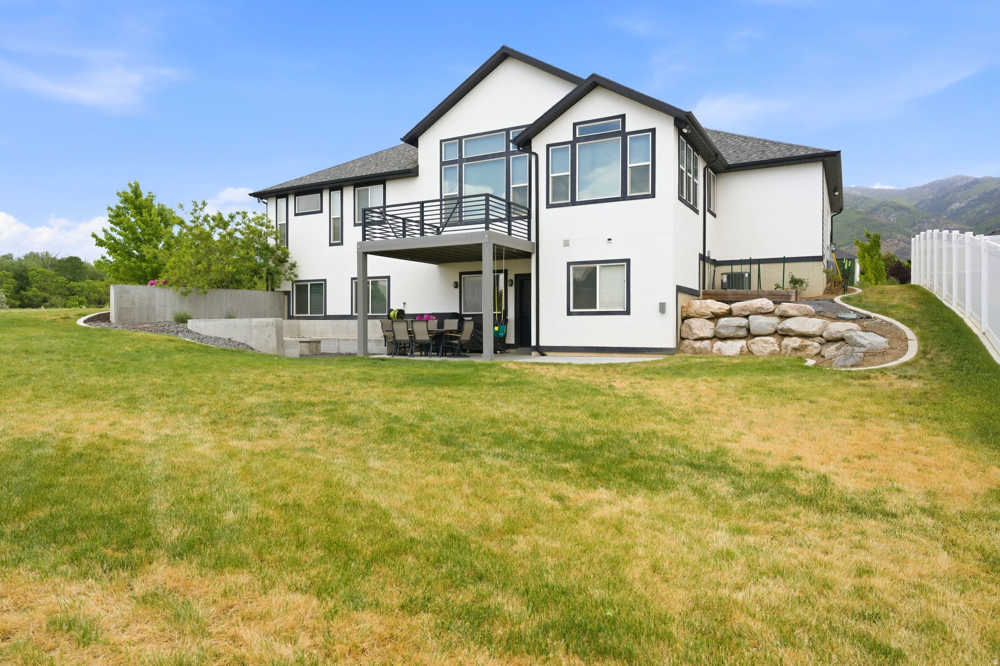 MUTTON HOLLOW EST - Residential