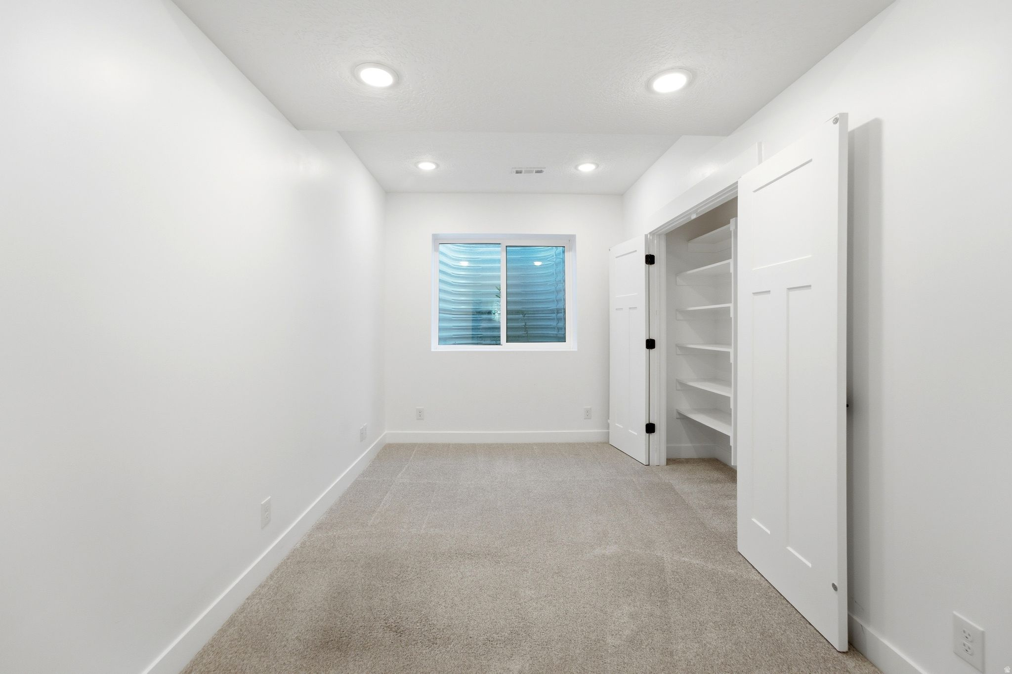 MUTTON HOLLOW EST - Residential