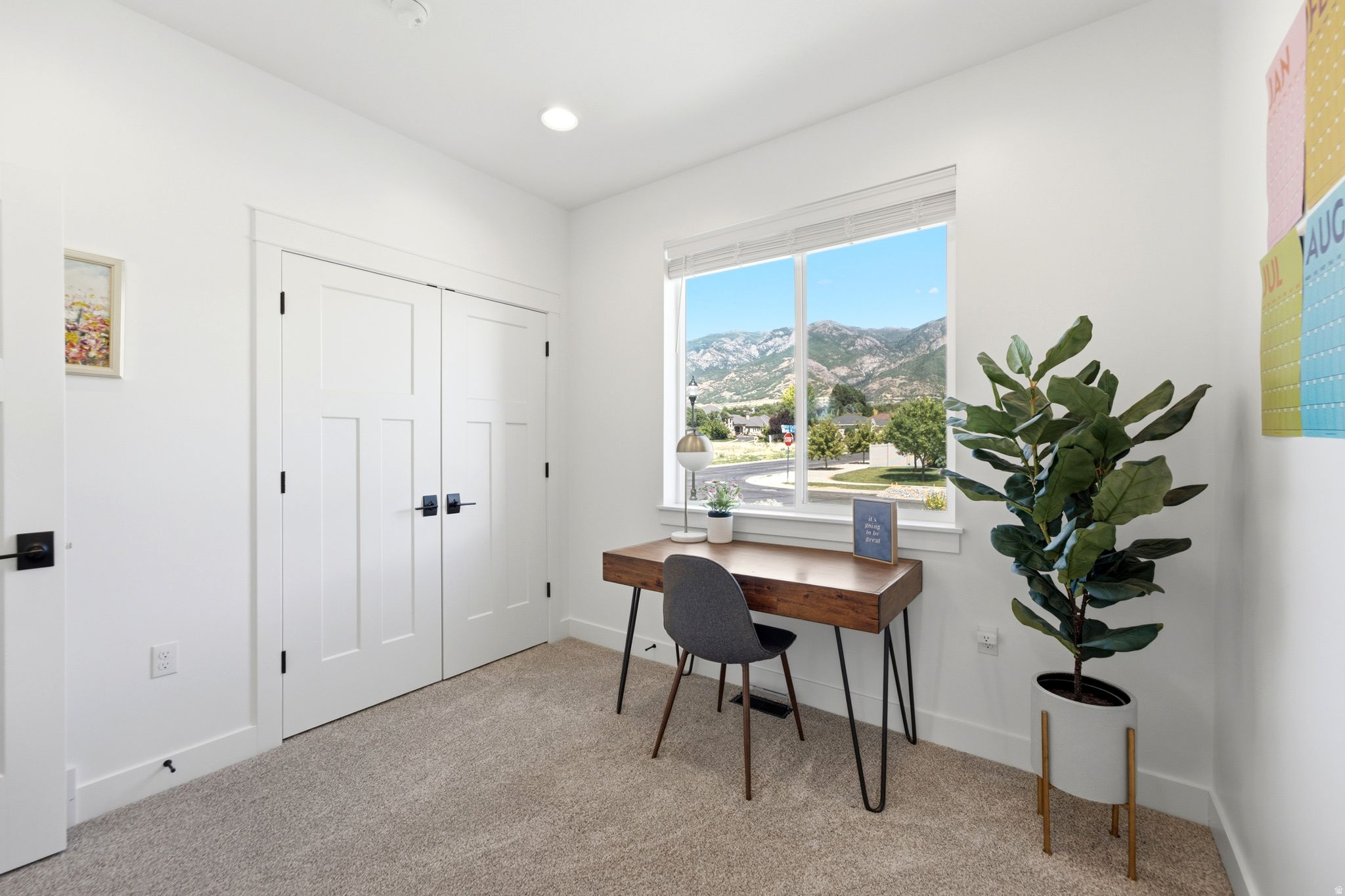 MUTTON HOLLOW EST - Residential