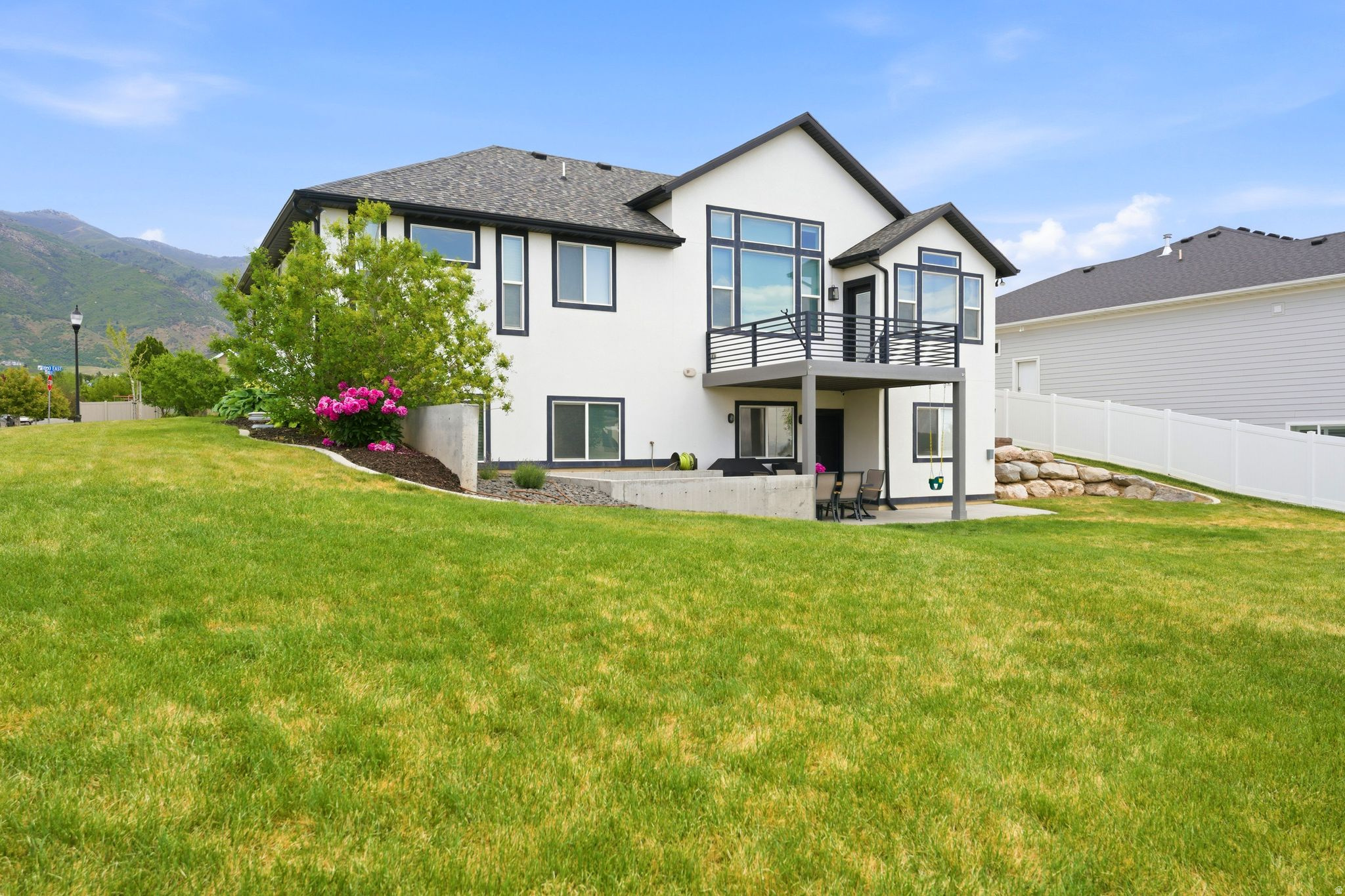 MUTTON HOLLOW EST - Residential