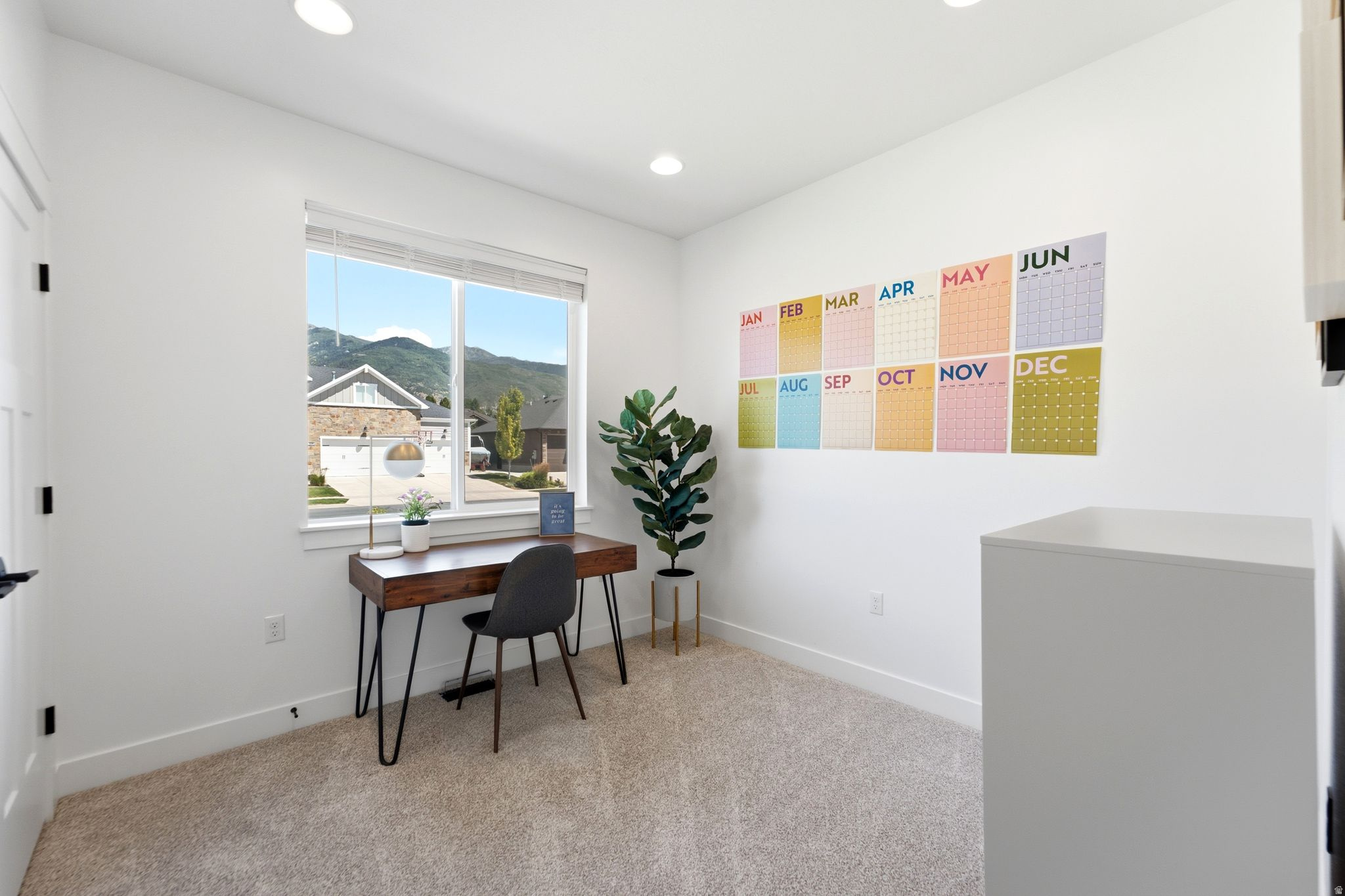 MUTTON HOLLOW EST - Residential