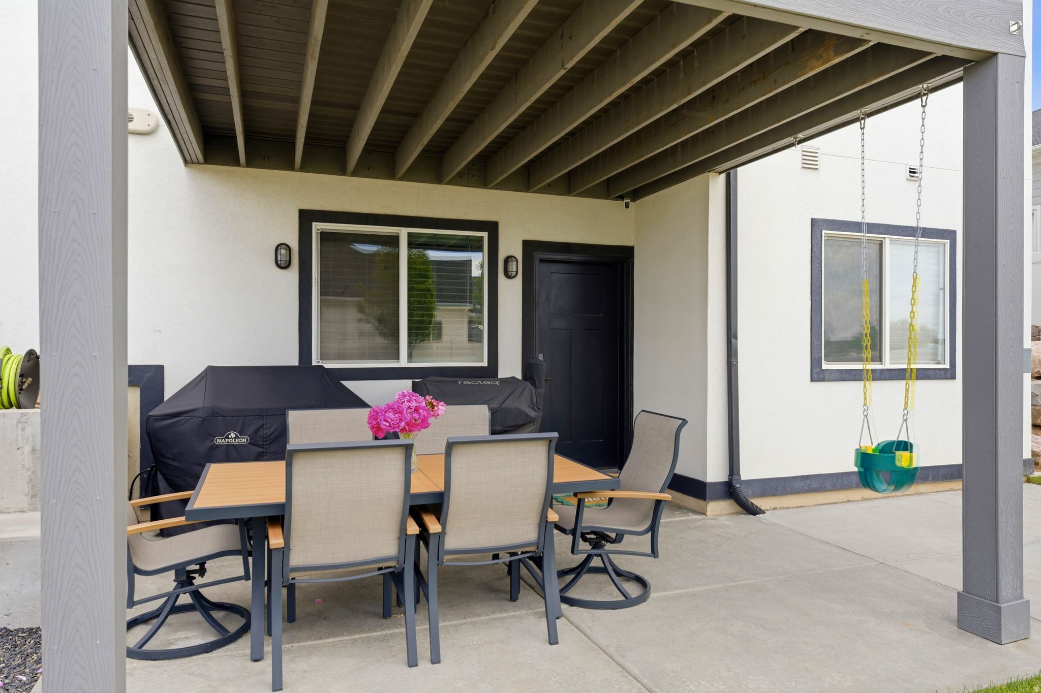 MUTTON HOLLOW EST - Residential
