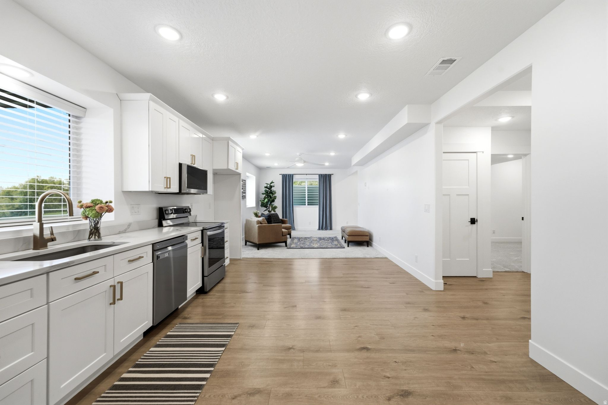 MUTTON HOLLOW EST - Residential