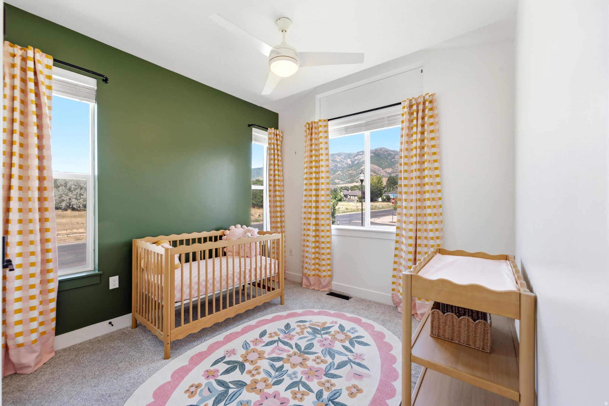 MUTTON HOLLOW EST - Residential