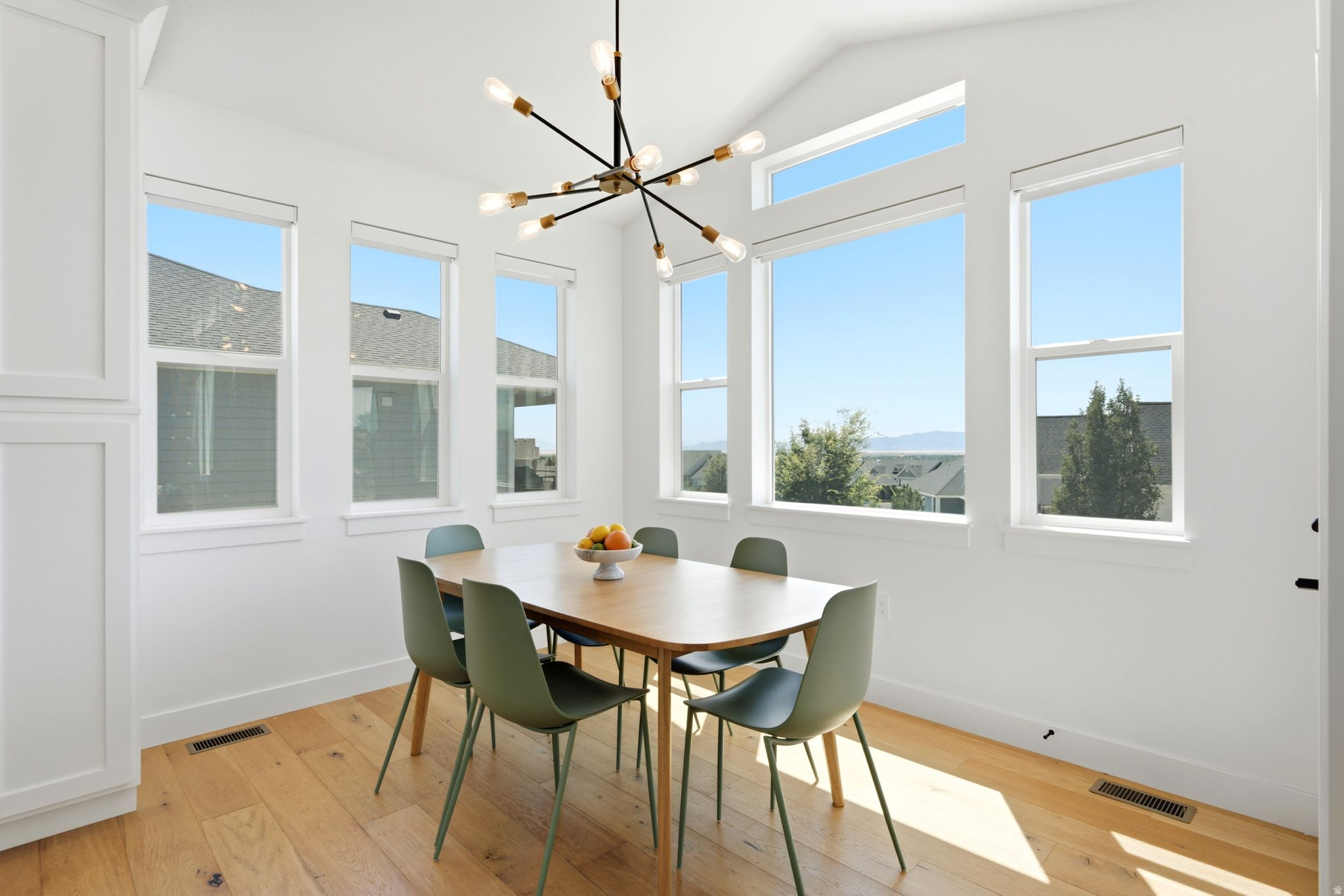 MUTTON HOLLOW EST - Residential