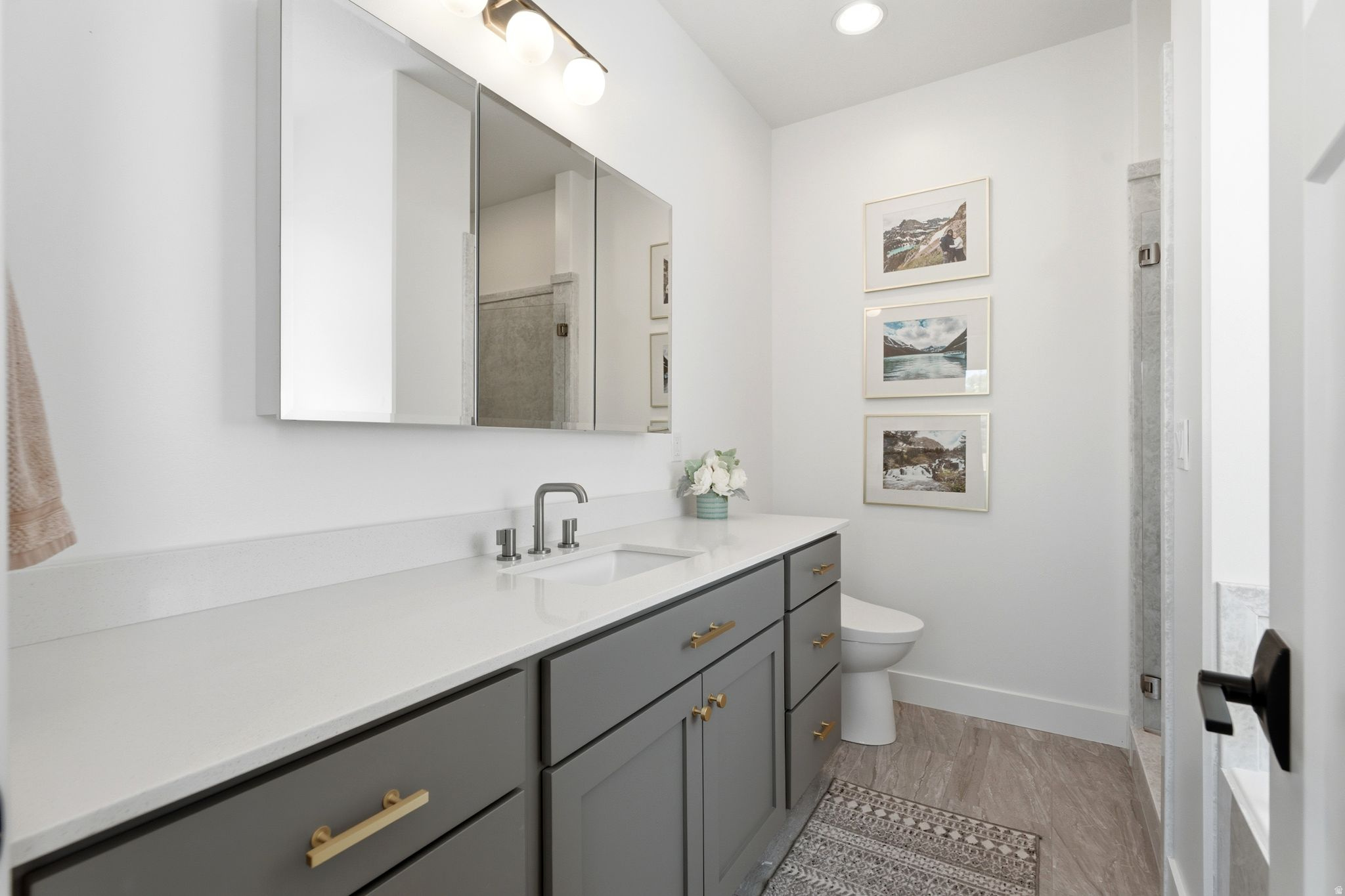 MUTTON HOLLOW EST - Residential