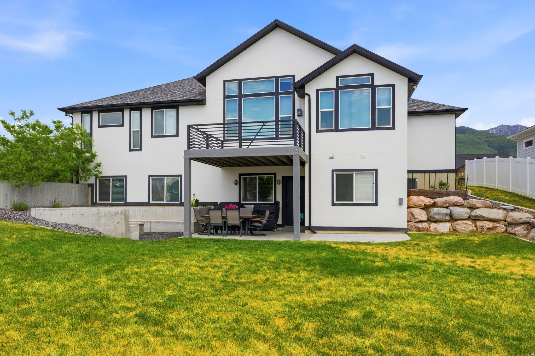 MUTTON HOLLOW EST - Residential