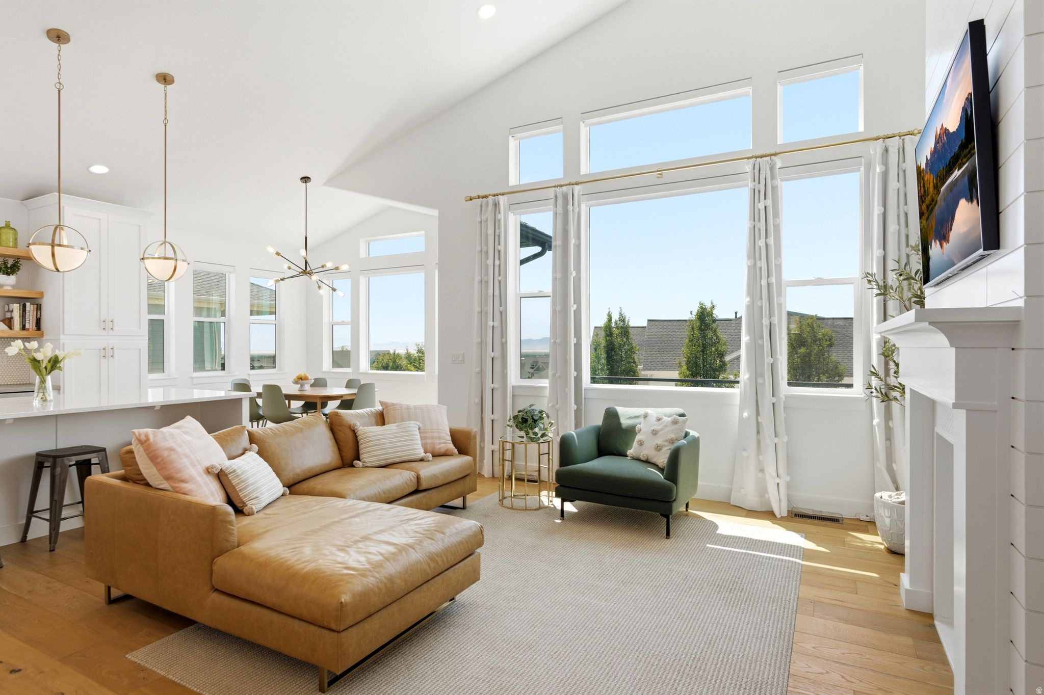 MUTTON HOLLOW EST - Residential