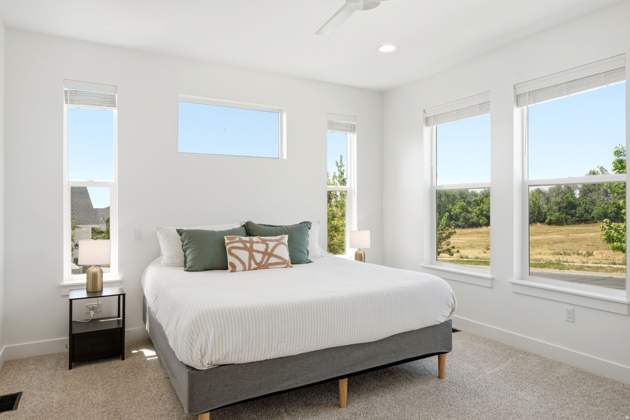 MUTTON HOLLOW EST - Residential