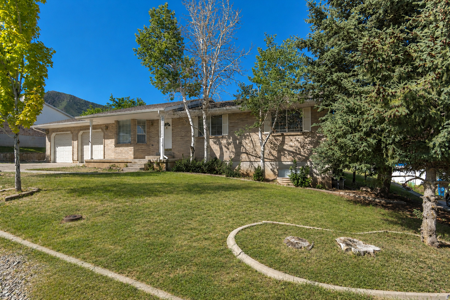 SALEM HILLS - Residential