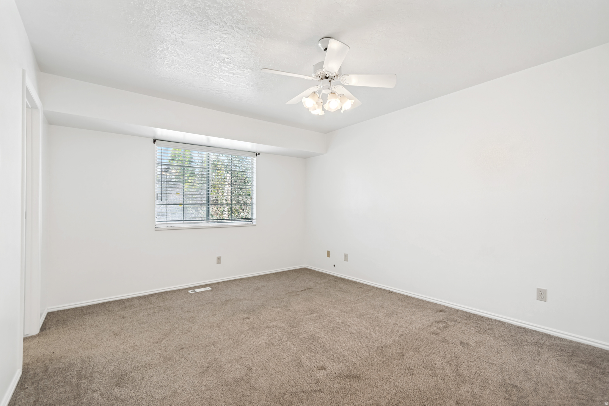 SALEM HILLS - Residential