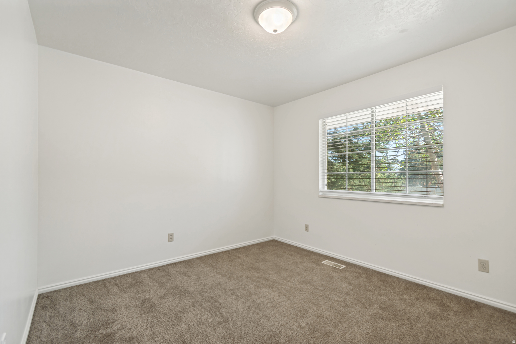 SALEM HILLS - Residential