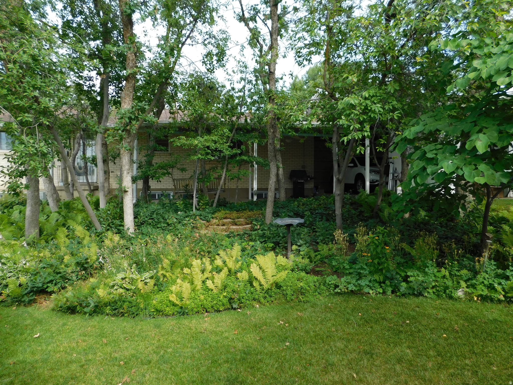 OAKRIDGE MANOR - Residential
