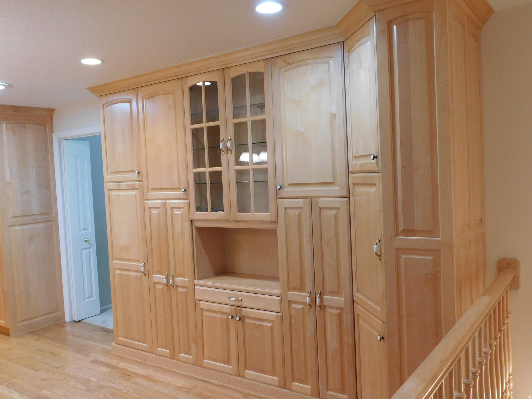 OAKRIDGE MANOR - Residential