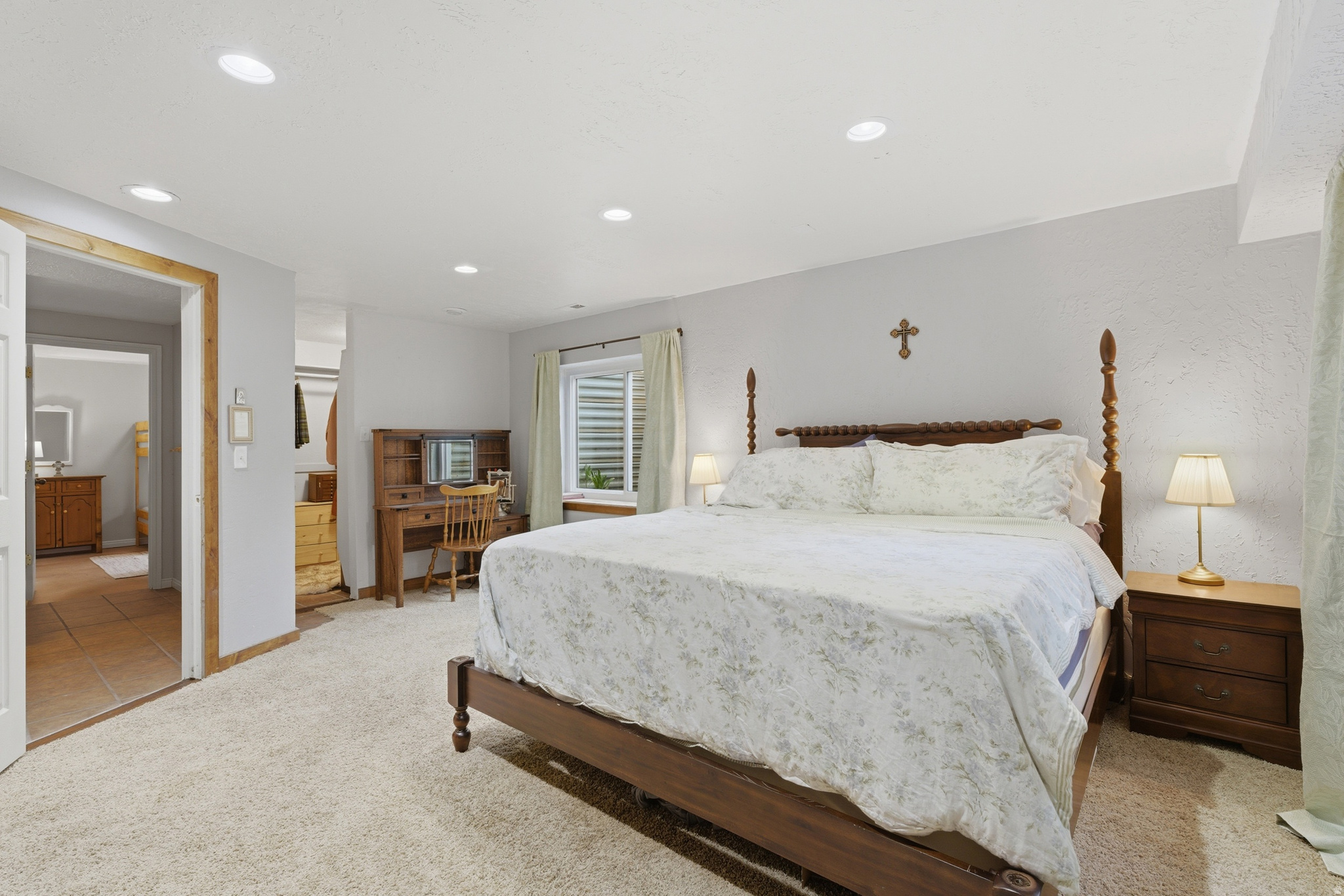 MOUNTAIN VIEW - Residential