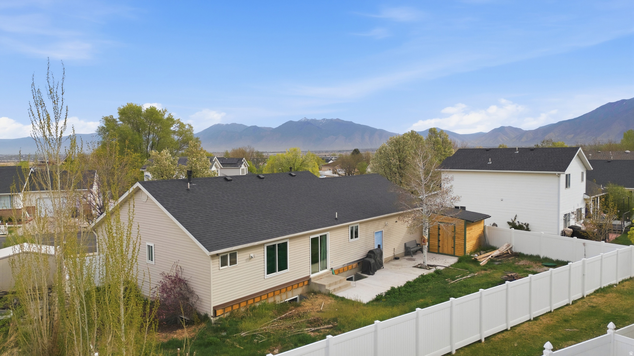 MOUNTAIN VIEW - Residential