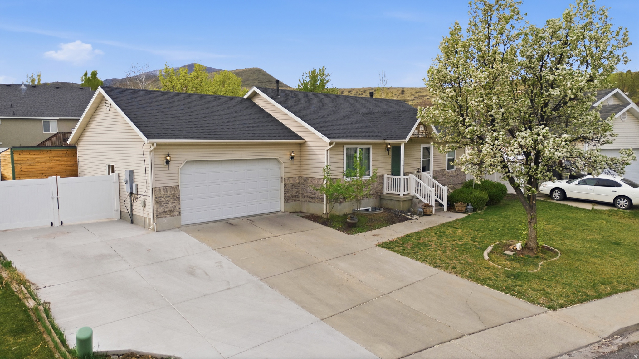 MOUNTAIN VIEW - Residential