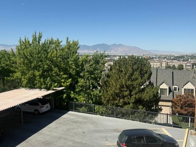 CAPITOL - Residential