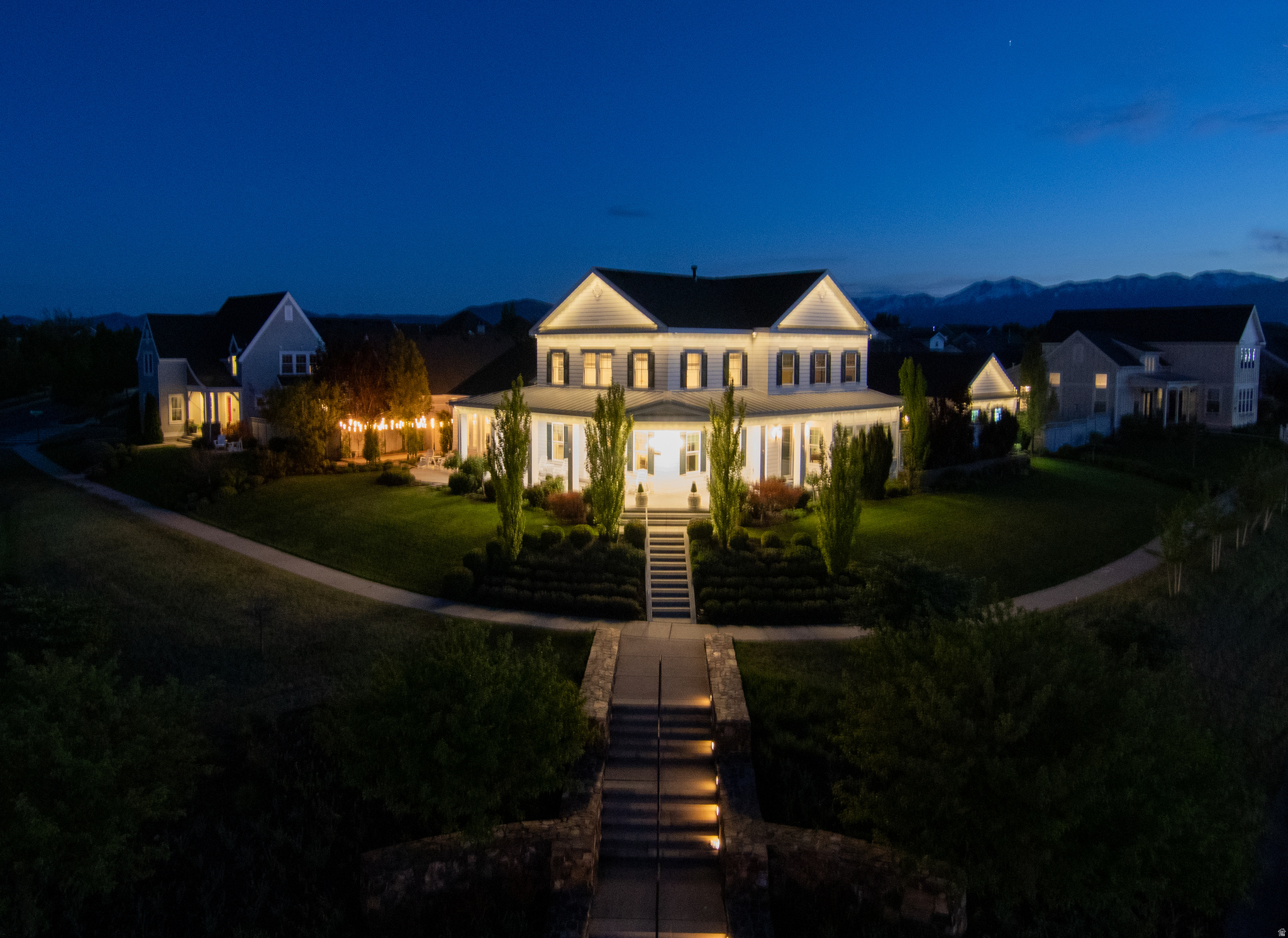 DAYBREAK - Residential
