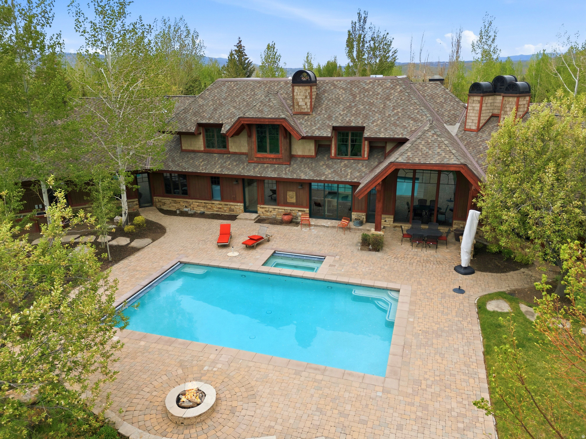 QUARRY MOUNTAIN - Residential