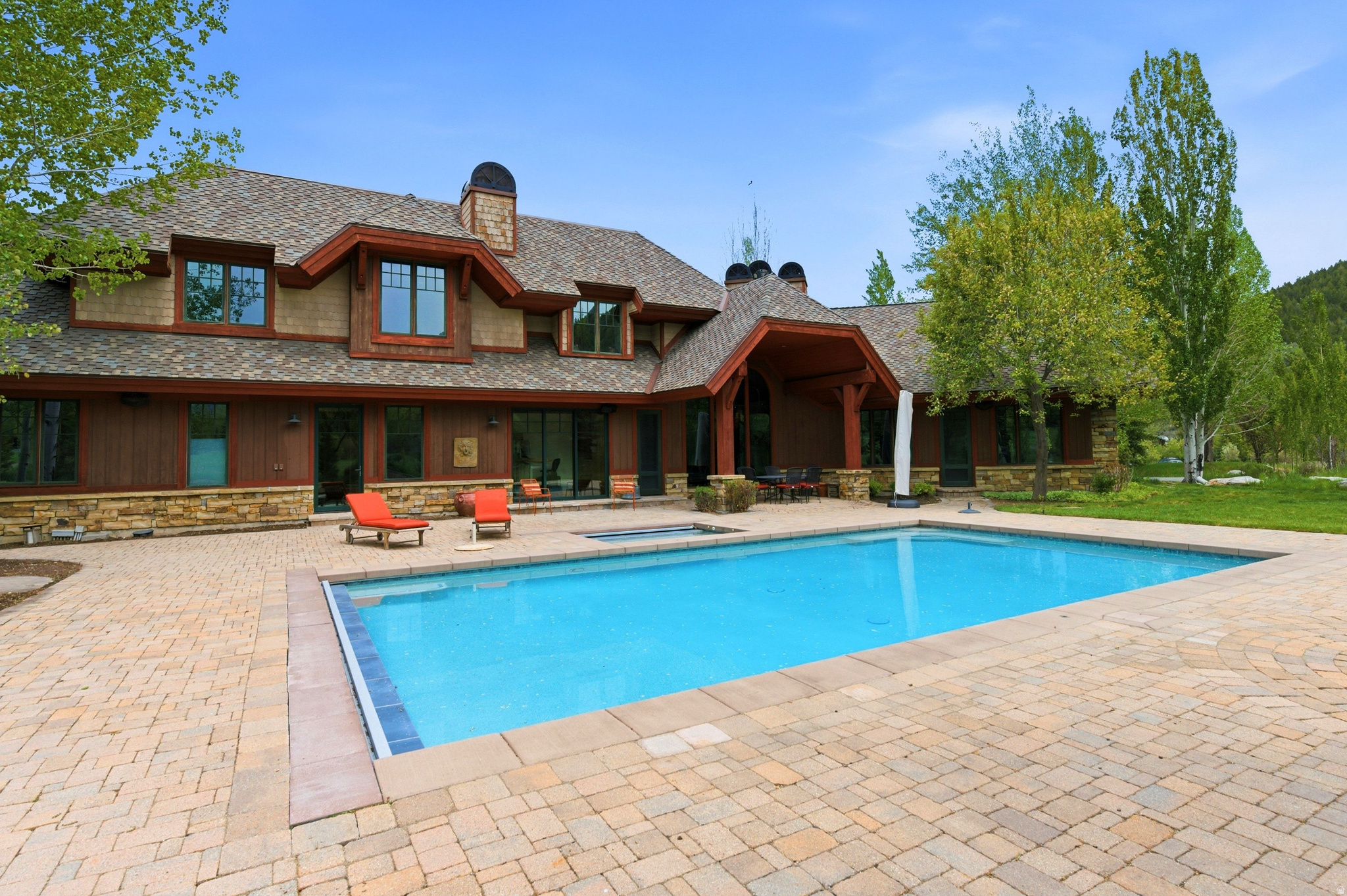 QUARRY MOUNTAIN - Residential