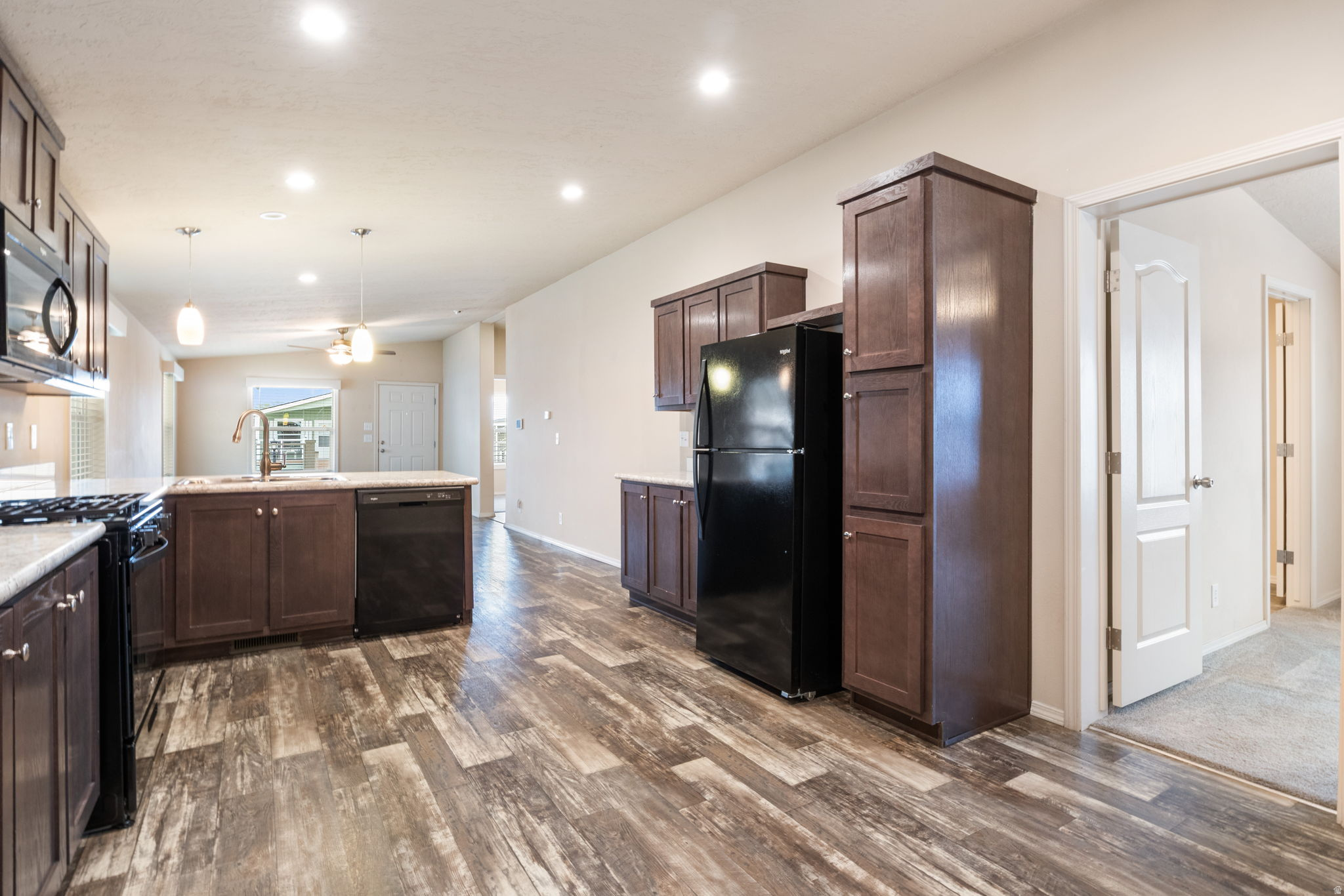 WINCHESTER ESTATES - Residential